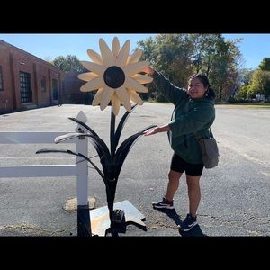 Meet your Posher, Yessenia